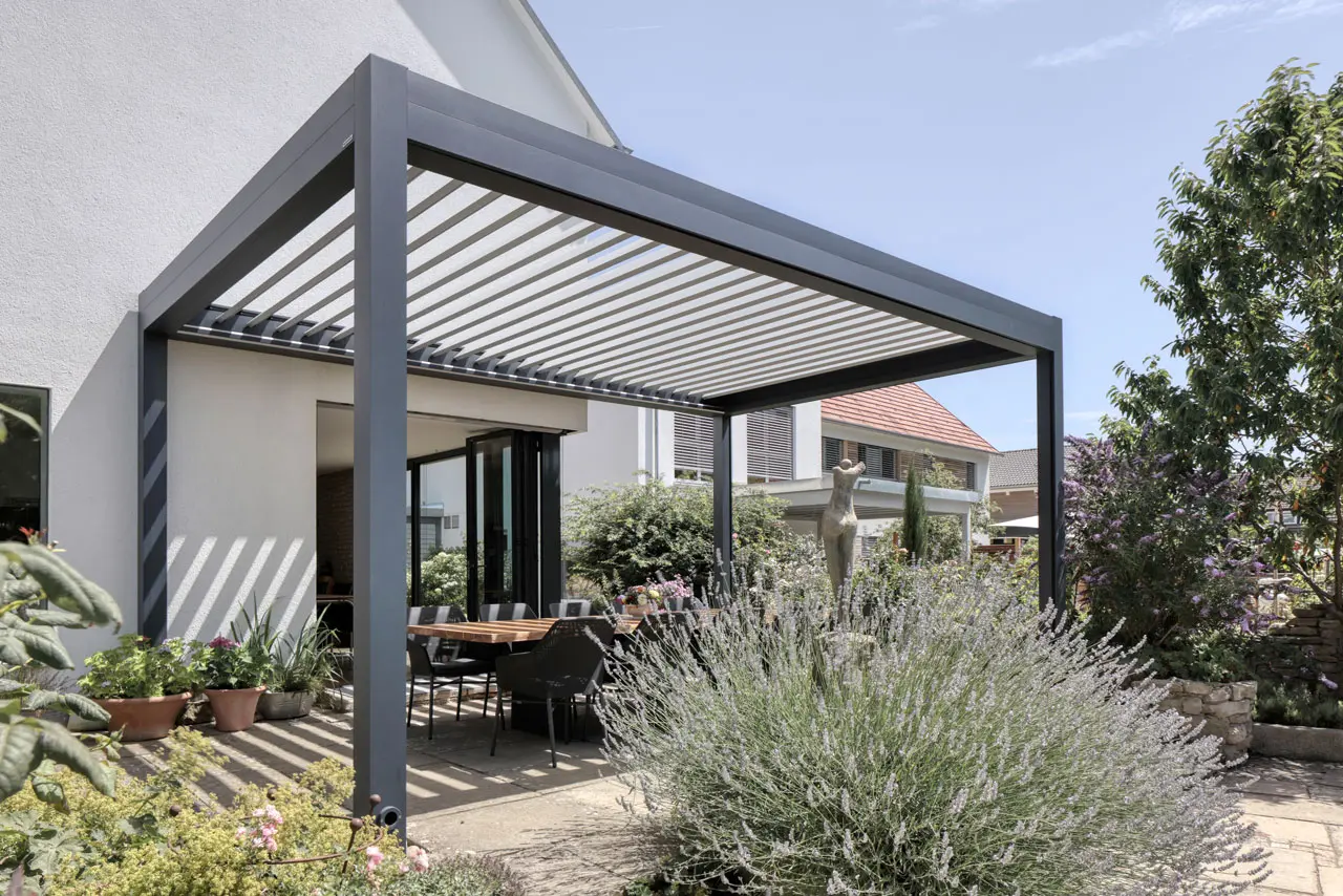 Lamaxa-Lamellendach-am-Haus