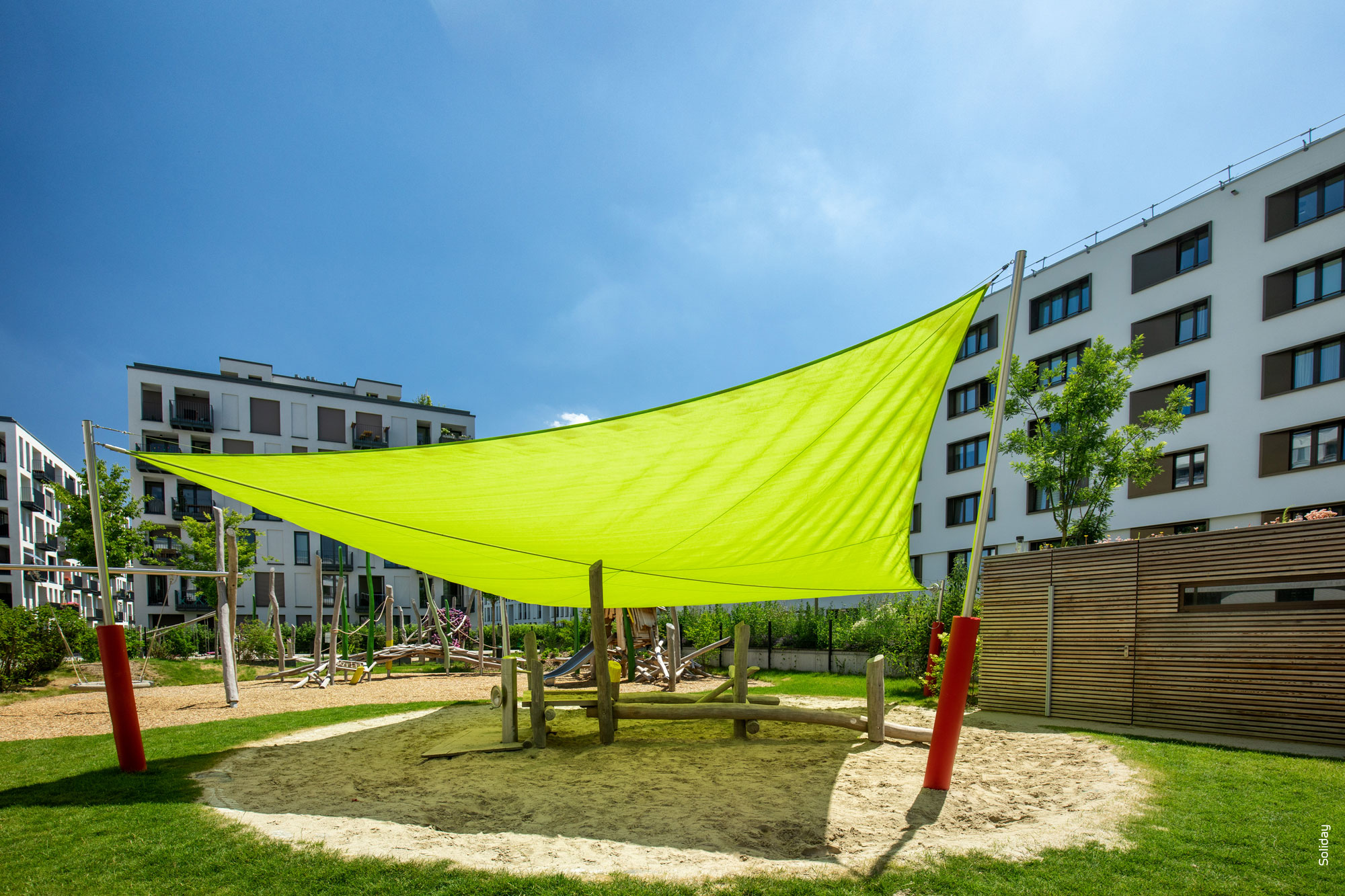 Soliday-M-Spielplatz-Beschattung-gruen Soliday-M-Spielplatz-Beschattung-gruen